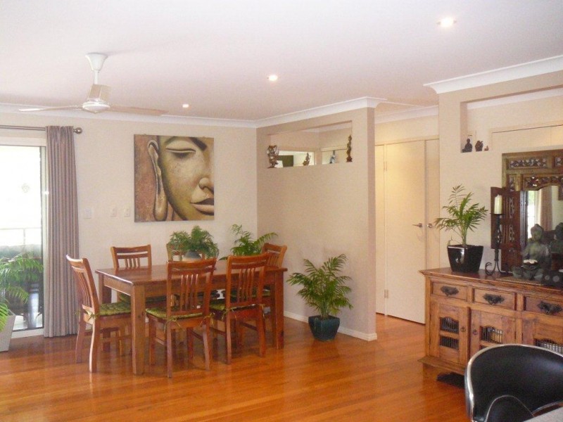 40 MANGO, Macleay Island QLD 4184