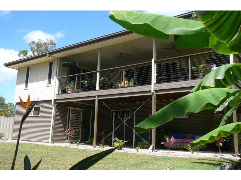 40 MANGO, Macleay Island QLD 4184