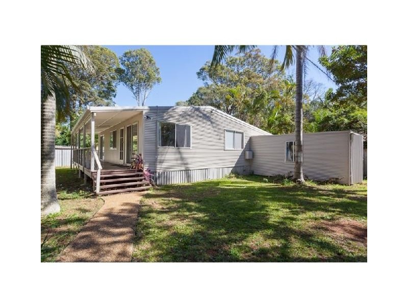 3 PAULA pde, Lamb Island QLD 4184