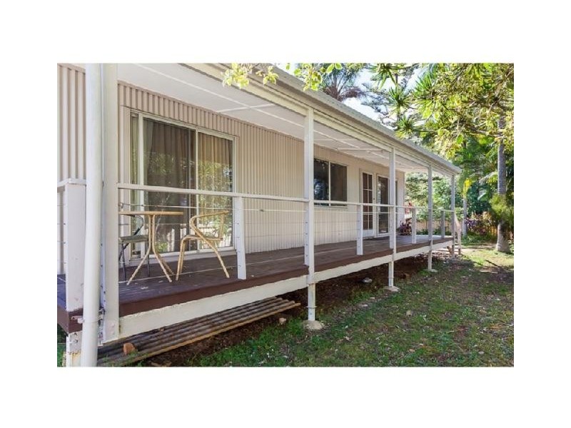 3 PAULA pde, Lamb Island QLD 4184