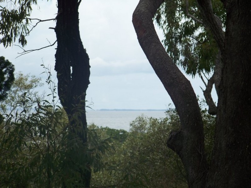 13 Beelong St, Macleay Island QLD 4184