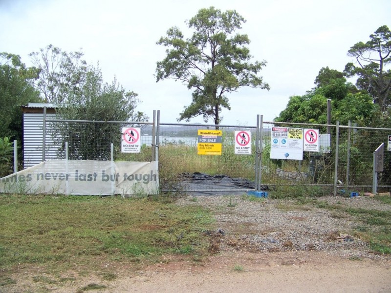 30 TINA AV, Lamb Island QLD 4184