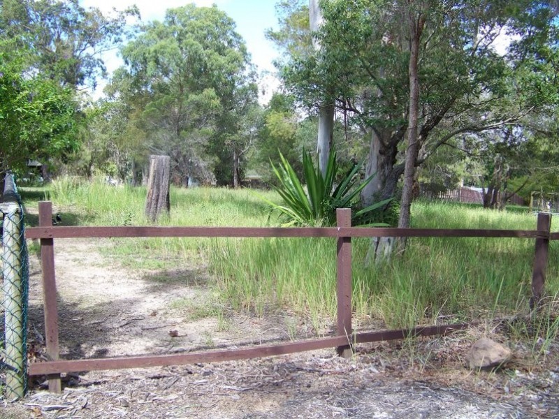 30 Eastbourne Tce, Macleay Island QLD 4184