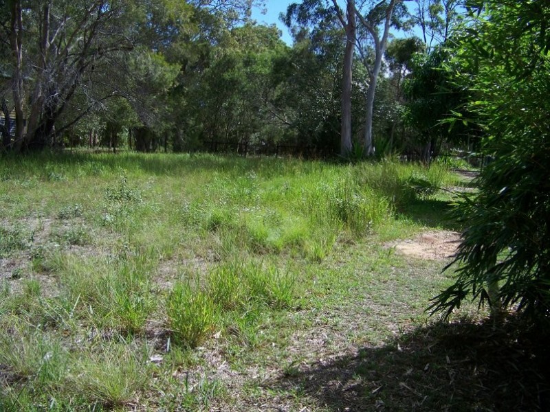 30 Eastbourne Tce, Macleay Island QLD 4184