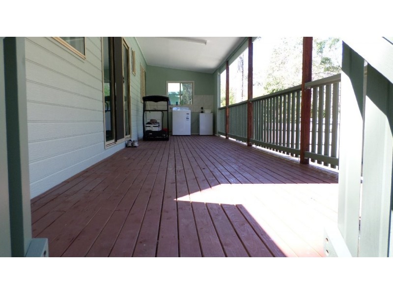 18 DERWENT ST, Macleay Island QLD 4184