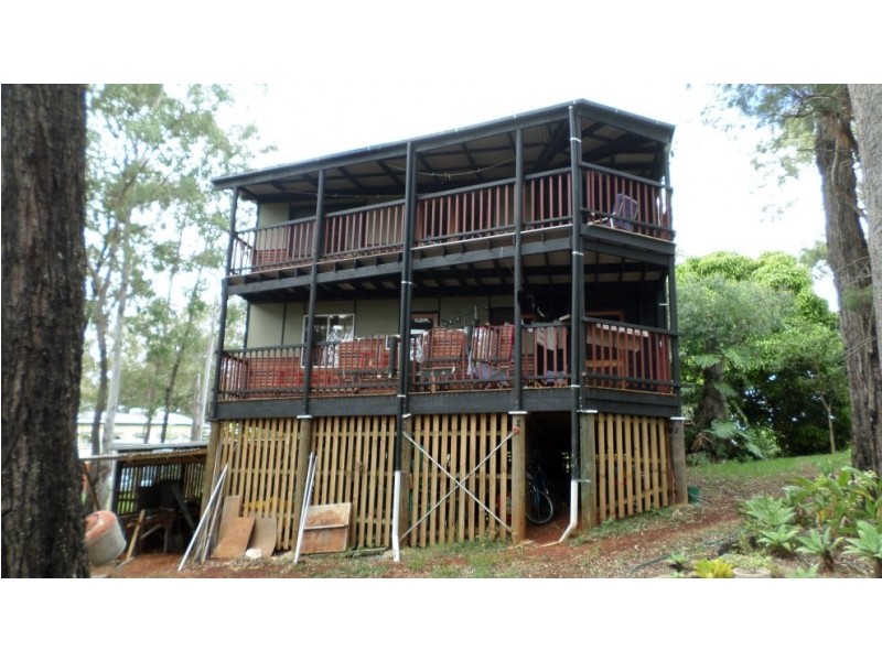 4 EAGLE ST, Macleay Island QLD 4184