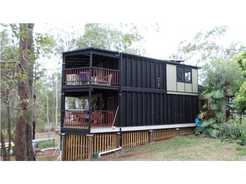 4 EAGLE ST, Macleay Island QLD 4184