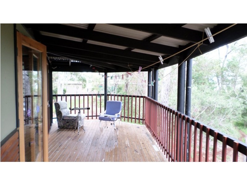 4 EAGLE ST, Macleay Island QLD 4184