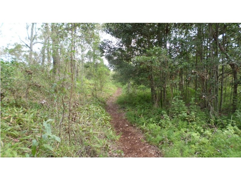 4 EAGLE ST, Macleay Island QLD 4184