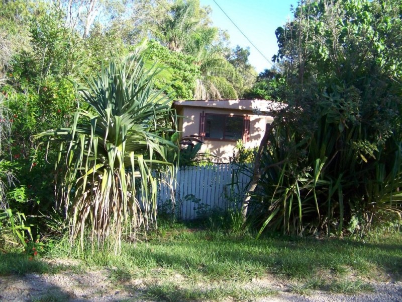 5 ATLANTIC ST, Lamb Island QLD 4184