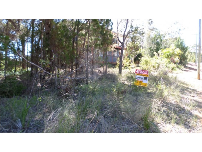 10 BLUE VISTA, Macleay Island QLD 4184