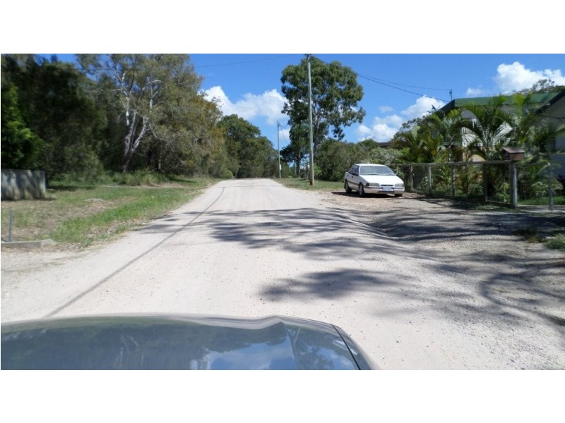 57 SCOTTS RD, Macleay Island QLD 4184