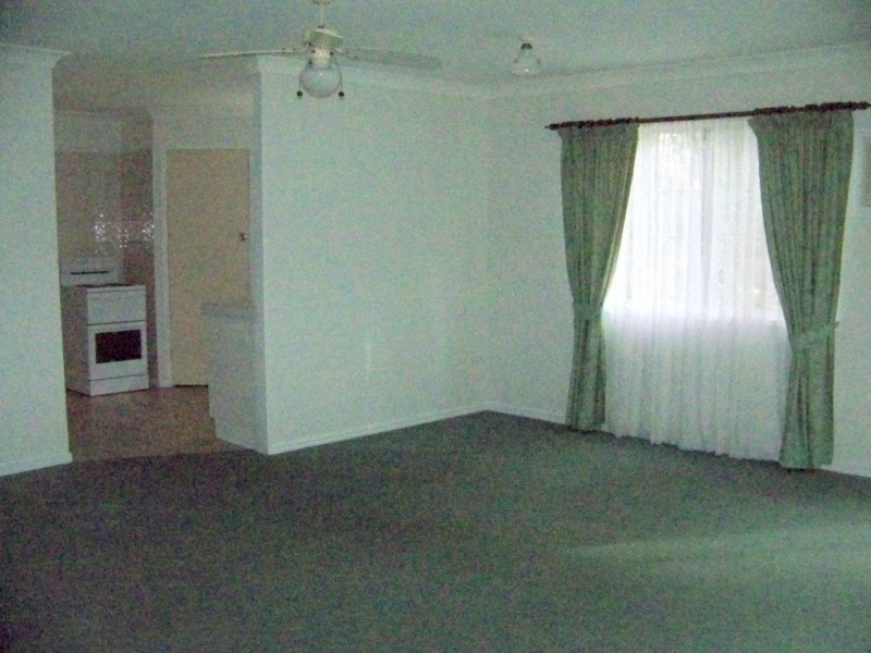 10 BOXWOOD ST, Lamb Island QLD 4184