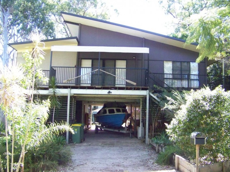 25 MICHAEL AVE, Lamb Island QLD 4184