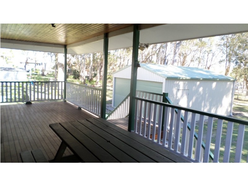 9 ATTUNGA ST, Macleay Island QLD 4184