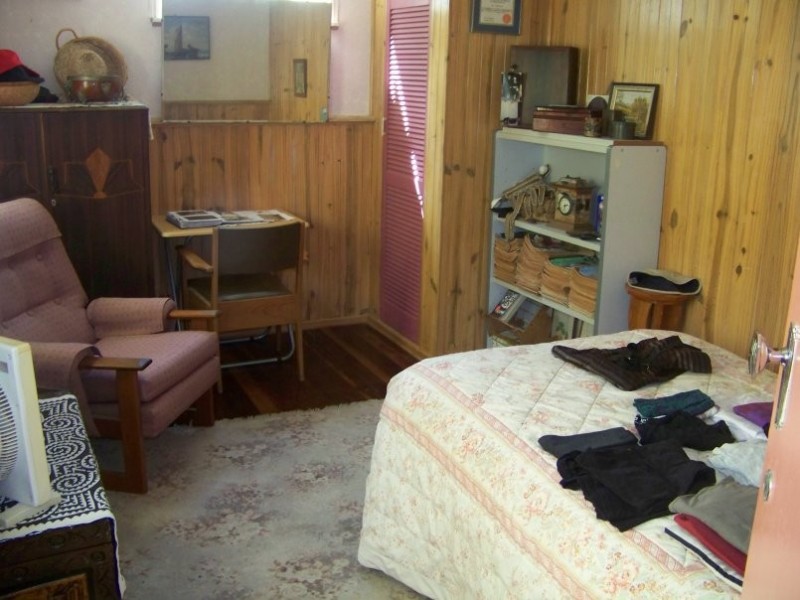 25 Jan Street, Macleay Island QLD 4184