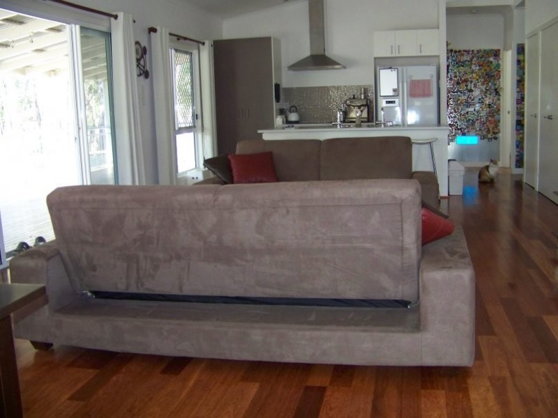 14 Baracoota st, Macleay Island QLD 4184