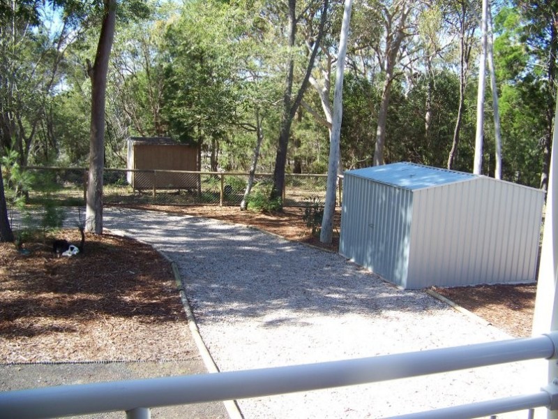 14 Baracoota st, Macleay Island QLD 4184