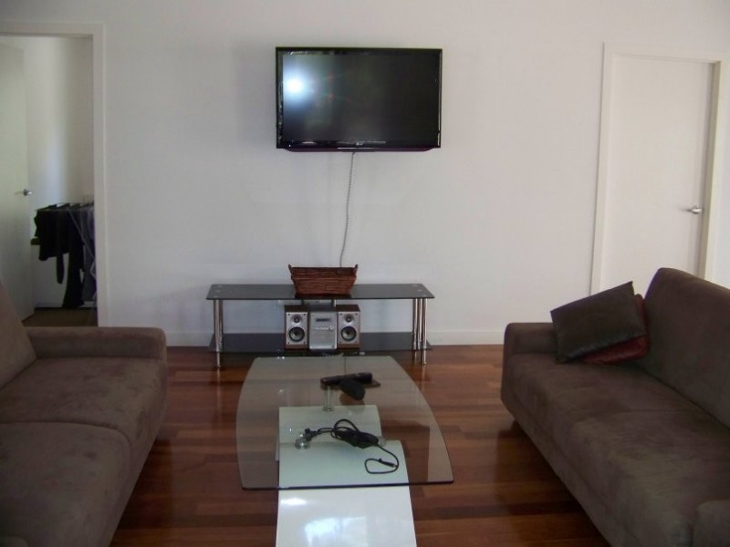 14 Baracoota st, Macleay Island QLD 4184