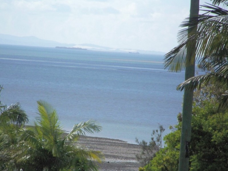 7 PARANKA ST, Lamb Island QLD 4184