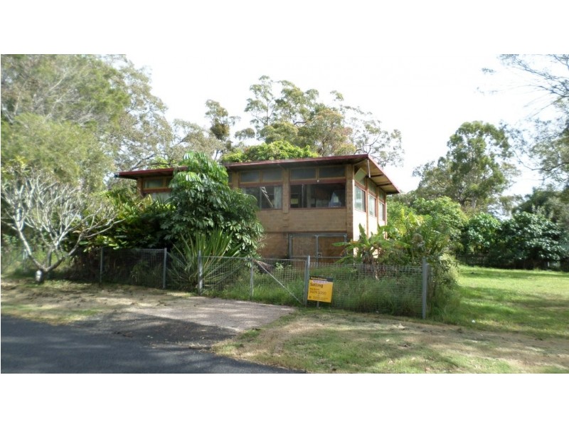 33 COOEE CRES, Macleay Island QLD 4184