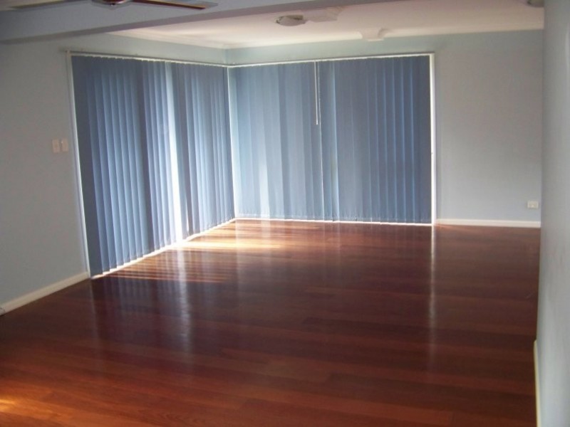 10 Oomool St, Macleay Island QLD 4184