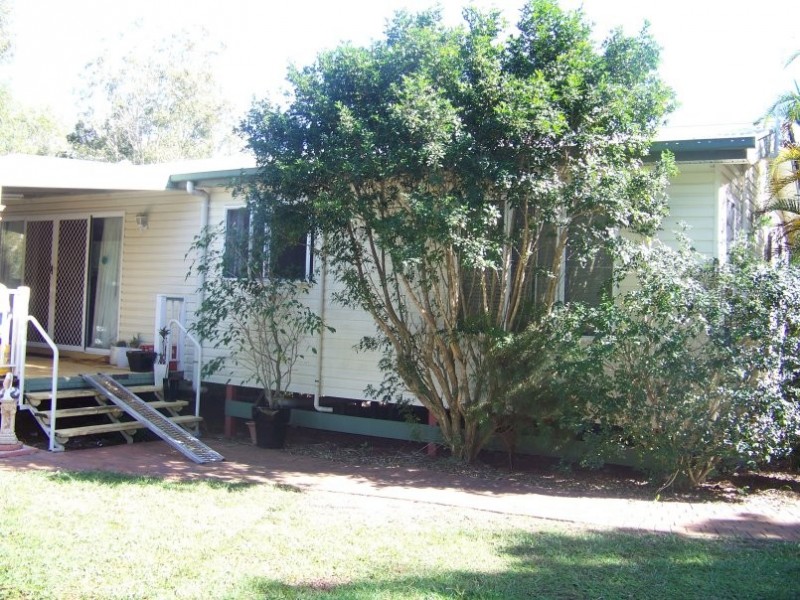 2 Undine St, Macleay Island QLD 4184