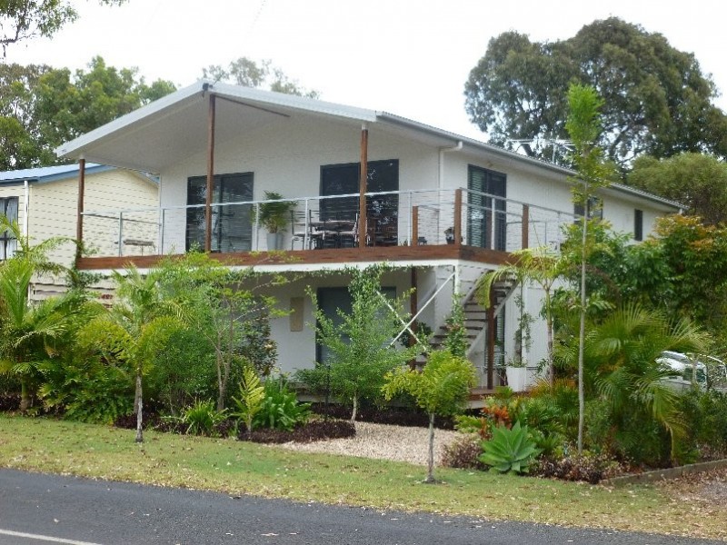 15 ALKIRA, Macleay Island QLD 4184