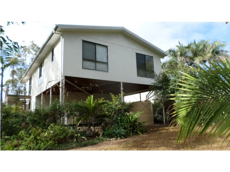 15 ALKIRA, Macleay Island QLD 4184