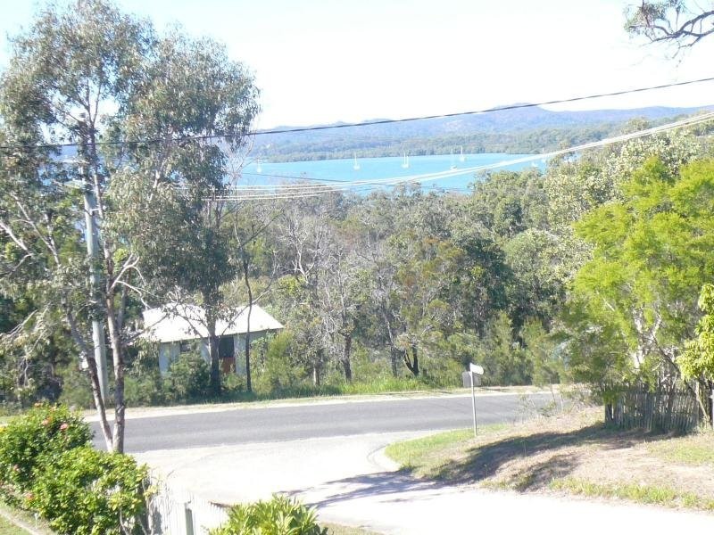 2 PERCIVAL, Macleay Island QLD 4184