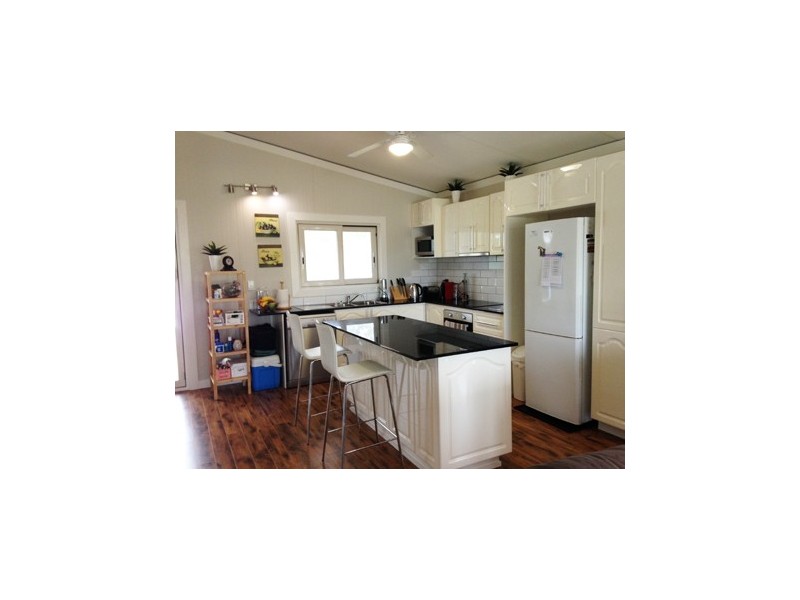 2 PERCIVAL, Macleay Island QLD 4184