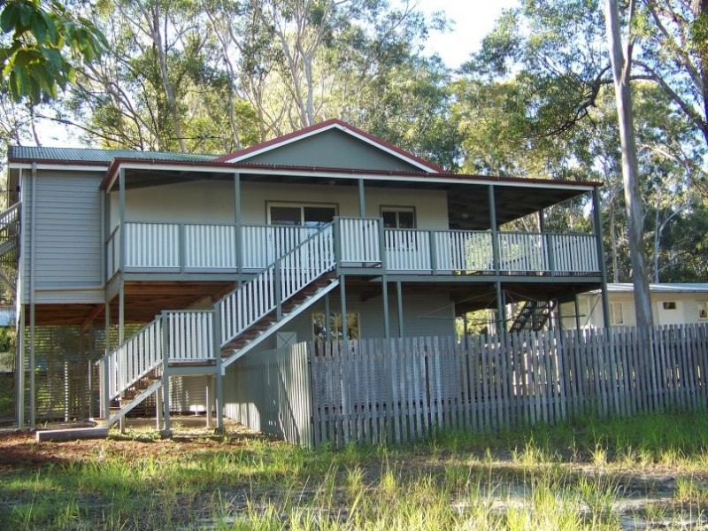 10 Brolga St, Macleay Island QLD 4184