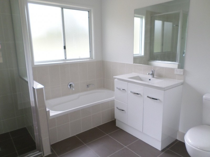 15 Mango Cresent, Macleay Island QLD 4184