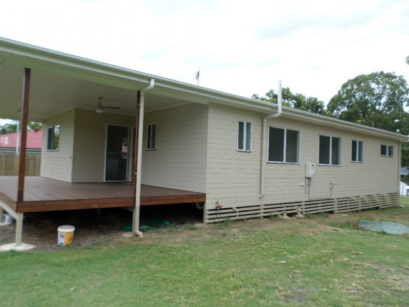 15 Mango Cresent, Macleay Island QLD 4184