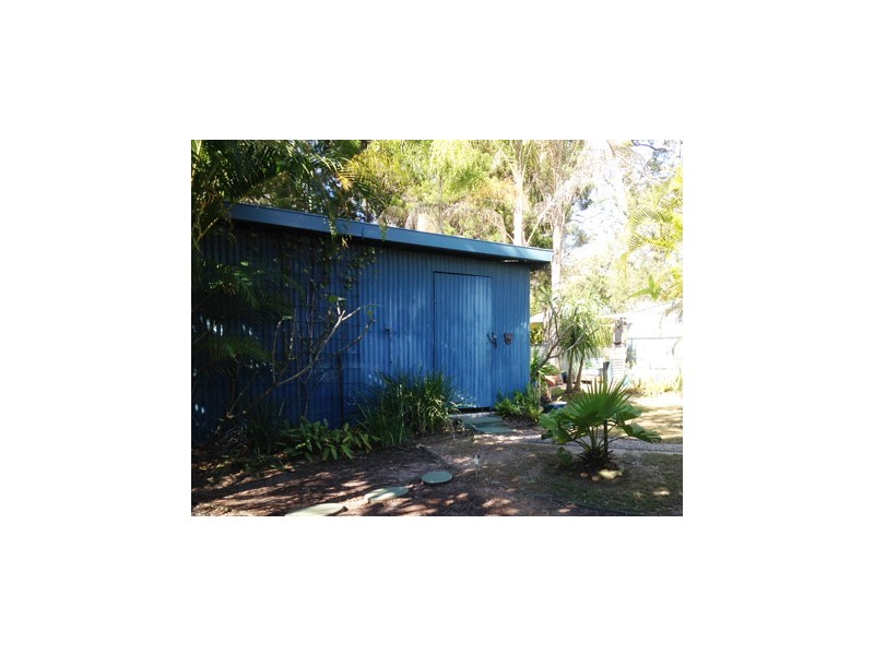18 Coast, Macleay Island QLD 4184