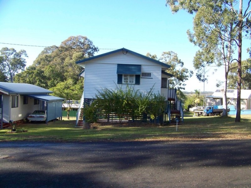 35 LUCAS dr, Lamb Island QLD 4184