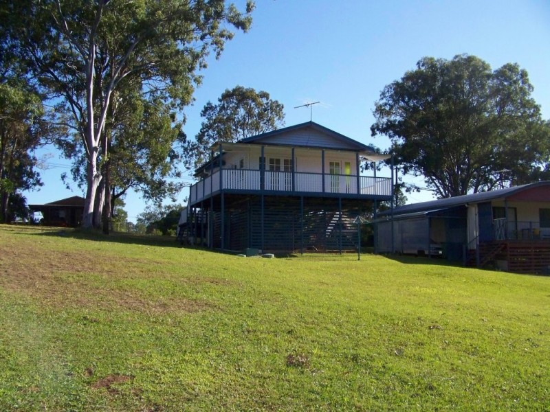 35 LUCAS dr, Lamb Island QLD 4184