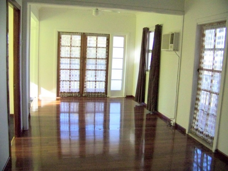 35 LUCAS dr, Lamb Island QLD 4184