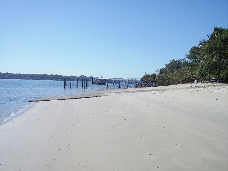 6 Junee Parade, Karragarra Island QLD 4184