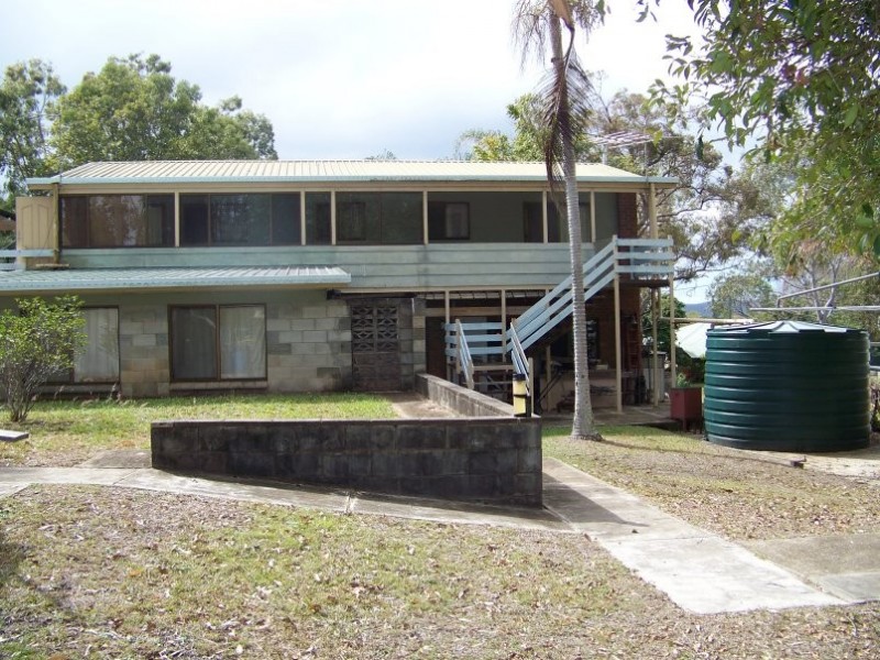 34 Beelong St, Macleay Island QLD 4184
