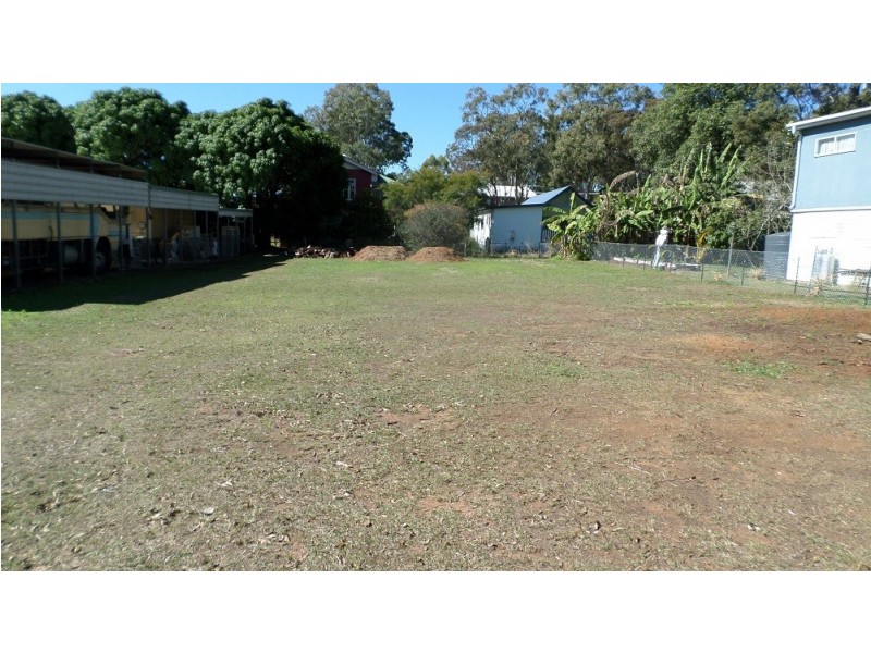 4 Citron, Macleay Island QLD 4184