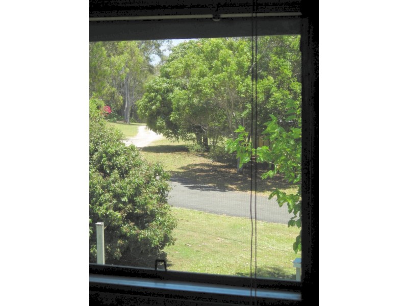 46 RESTHAVEN dr, Lamb Island QLD 4184