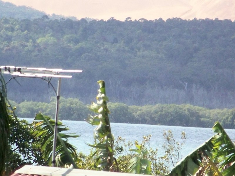 192 LUCAS DR, Lamb Island QLD 4184