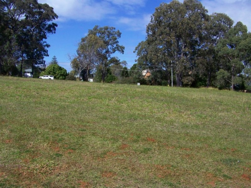 52 LUCAS dr, Lamb Island QLD 4184