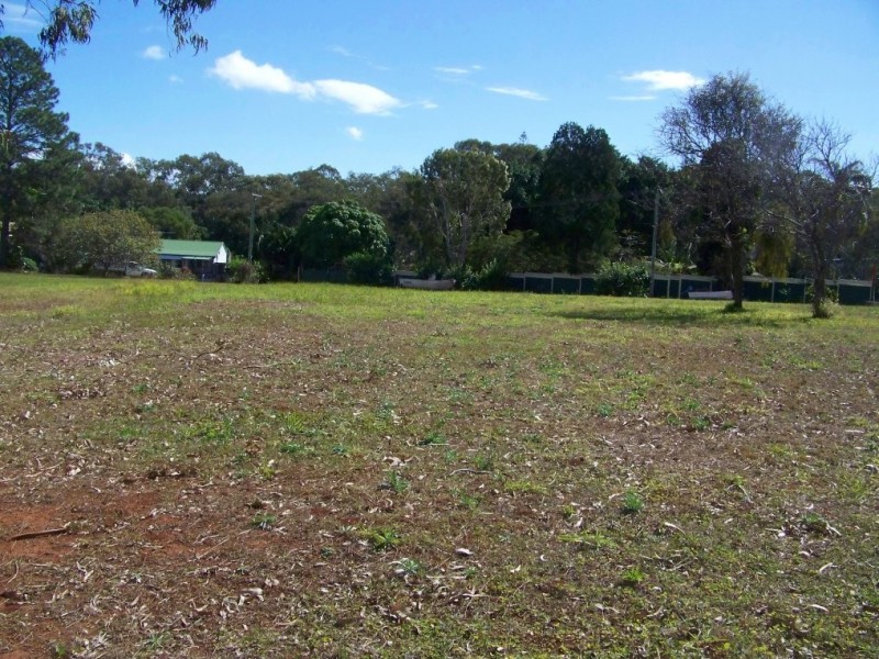 52 LUCAS dr, Lamb Island QLD 4184