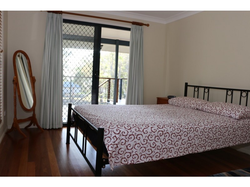 1 Dinjerra St, Macleay Island QLD 4184