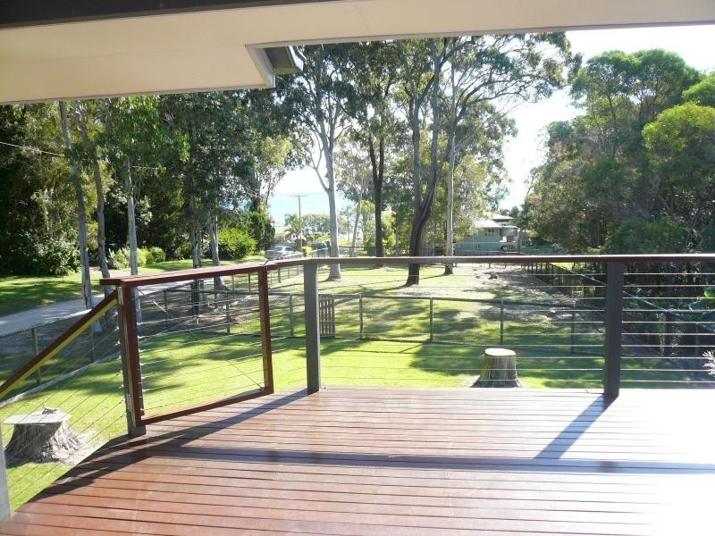 1 Dinjerra St, Macleay Island QLD 4184