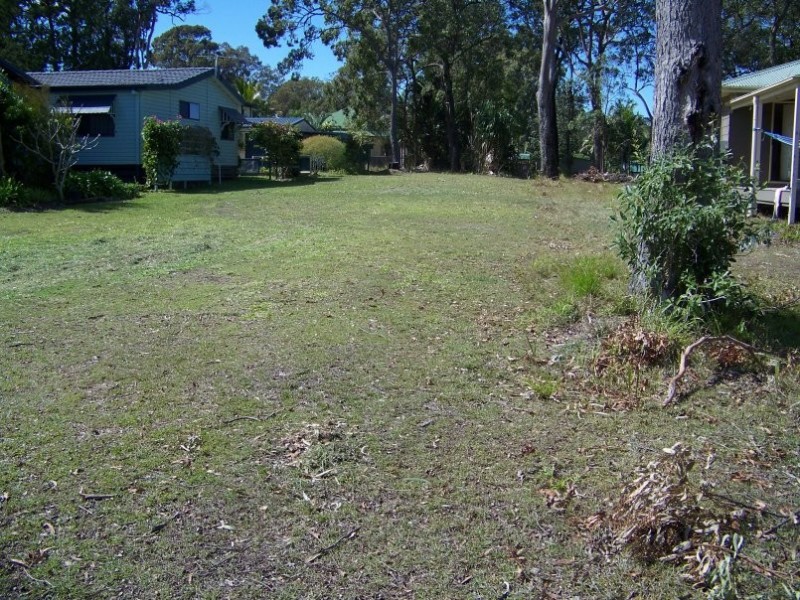 31 Benowa St, Macleay Island QLD 4184