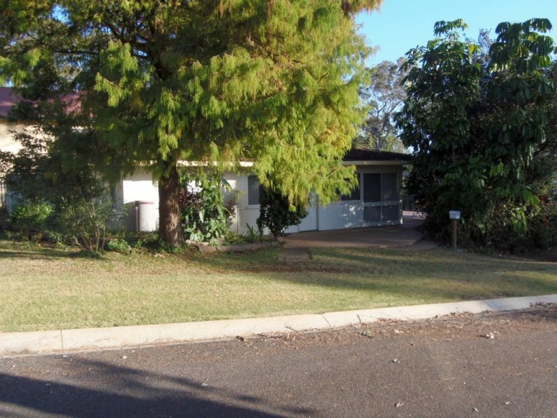 1 JUNE PDE, Lamb Island QLD 4184