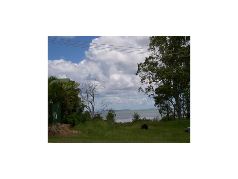 30 WYENA AV, Lamb Island QLD 4184